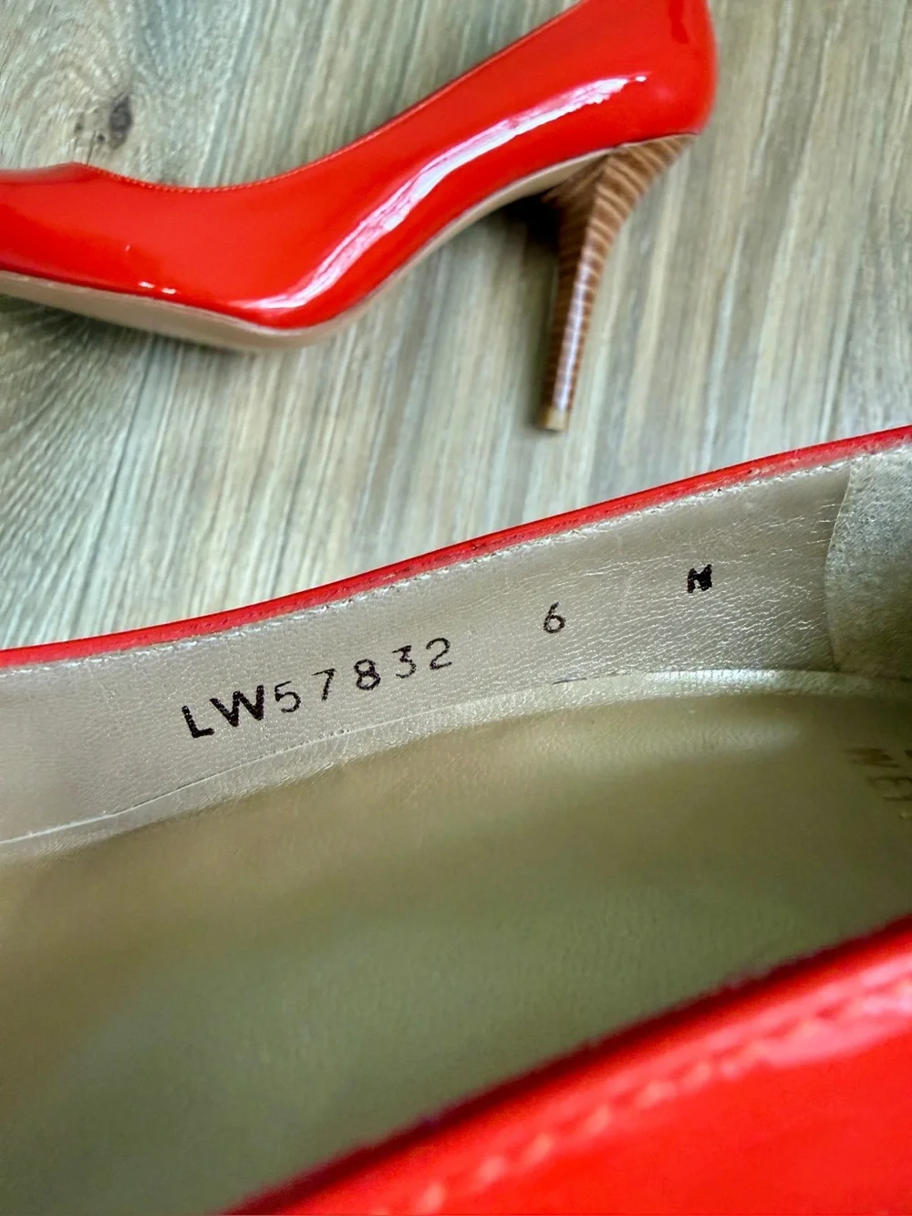 Stuart Weitzman Power Pimento Neon Patent Leather Pumps Size 6M
